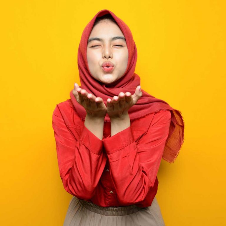 5 Cara Membuat Foto Produk Jilbab Menarik dan Eye Catching - #1 Jasa